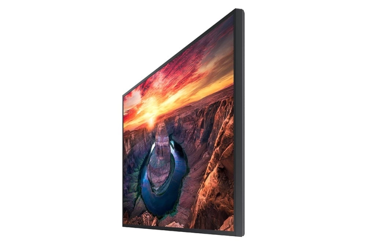 Samsung_QM43B_005_Dynamic_Black.jpg
